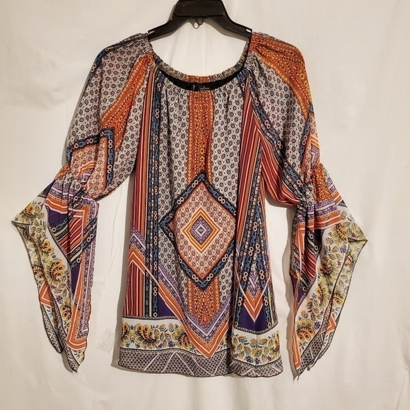 NEW DIRECTIONS BLOUSE - Picture 1 of 6